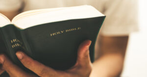 Get 77 small group lessons for youth ministry